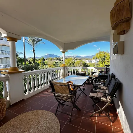 Spacious Near Puerto Banus Апартаменты Марбелья